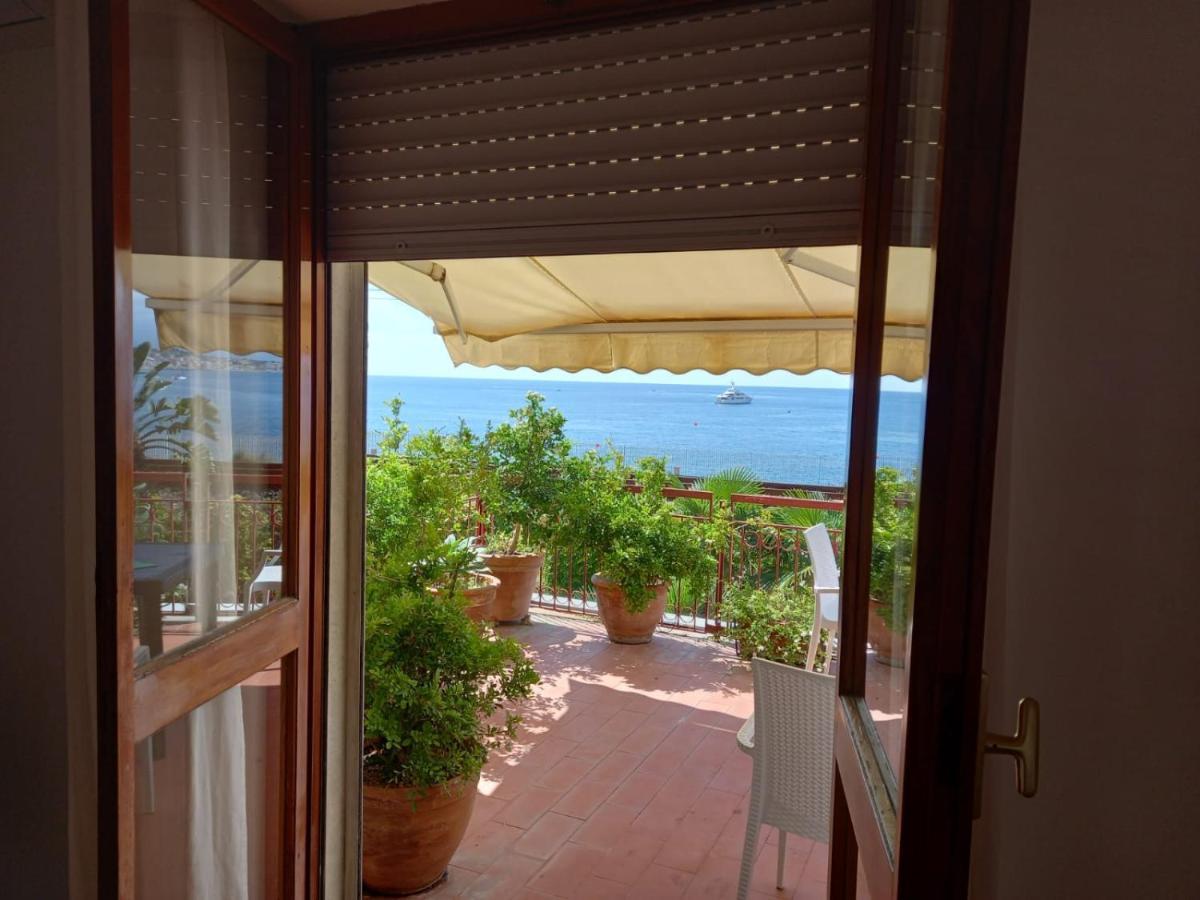 White Lotus Apartment Taormina Exteriér fotografie